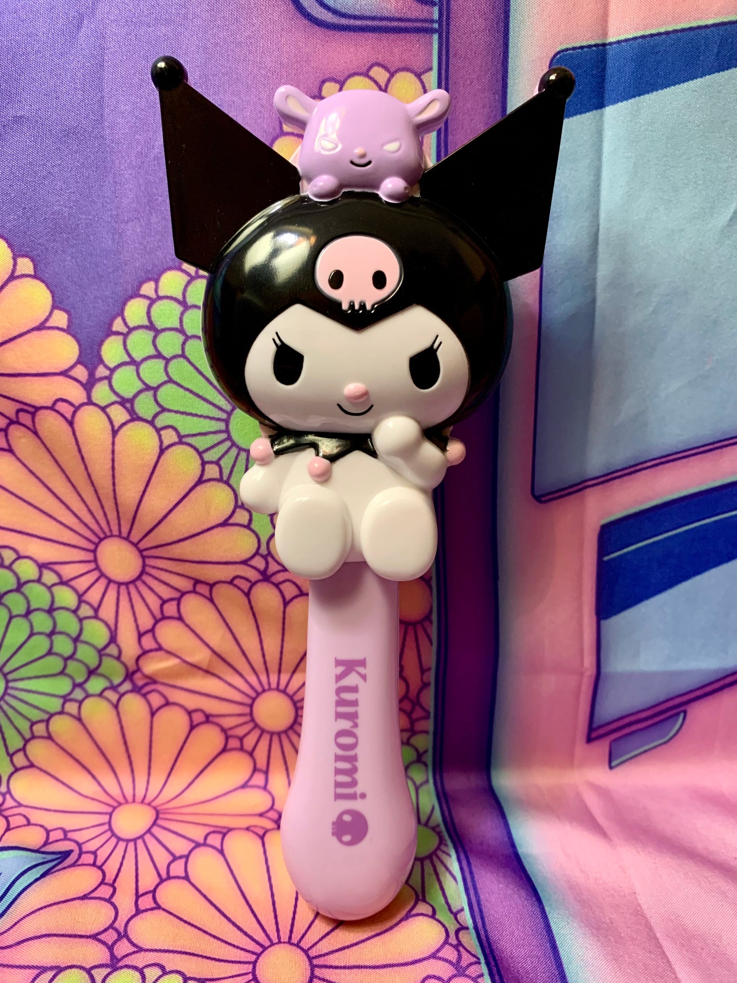 Brosse à cheveux / Hair brush Kuromi - Sanrio 2019 - Neuve