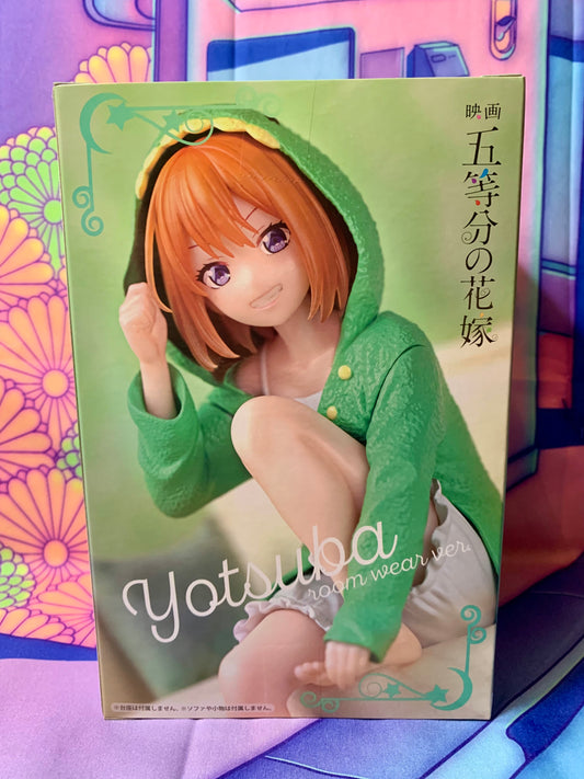 The Quintessential Quintuplets - Nakano Yotsuba - Noodle Stopper Figure - Kutsurogi Roomwear ver. - FuRyu - New
