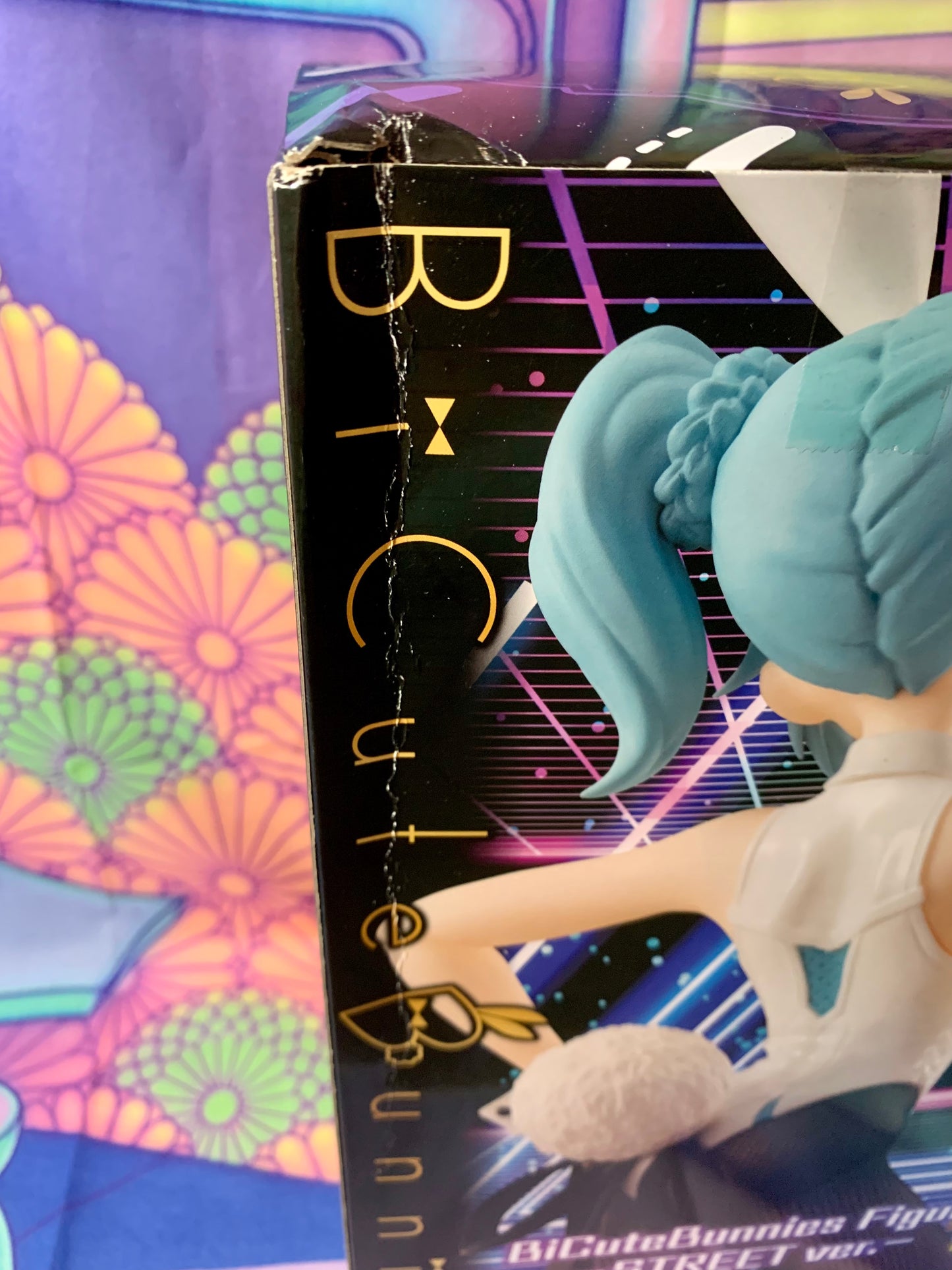Hatsune Miku - BiCute Bunnies - Street ver. - FuRyu - New (Damaged box)