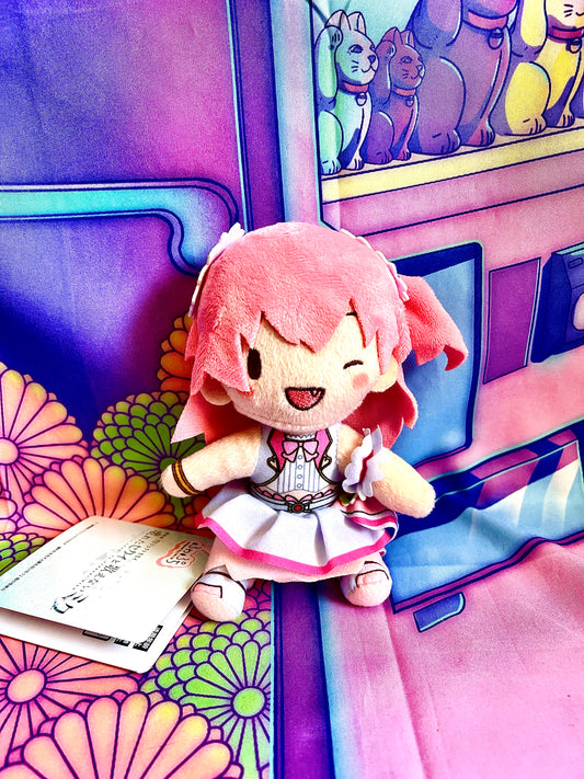 Plush Keychain - Project Sekai Colorful Stage ft. Hatsune Miku Movie - Airi Momoi - More more Jump - SEGA