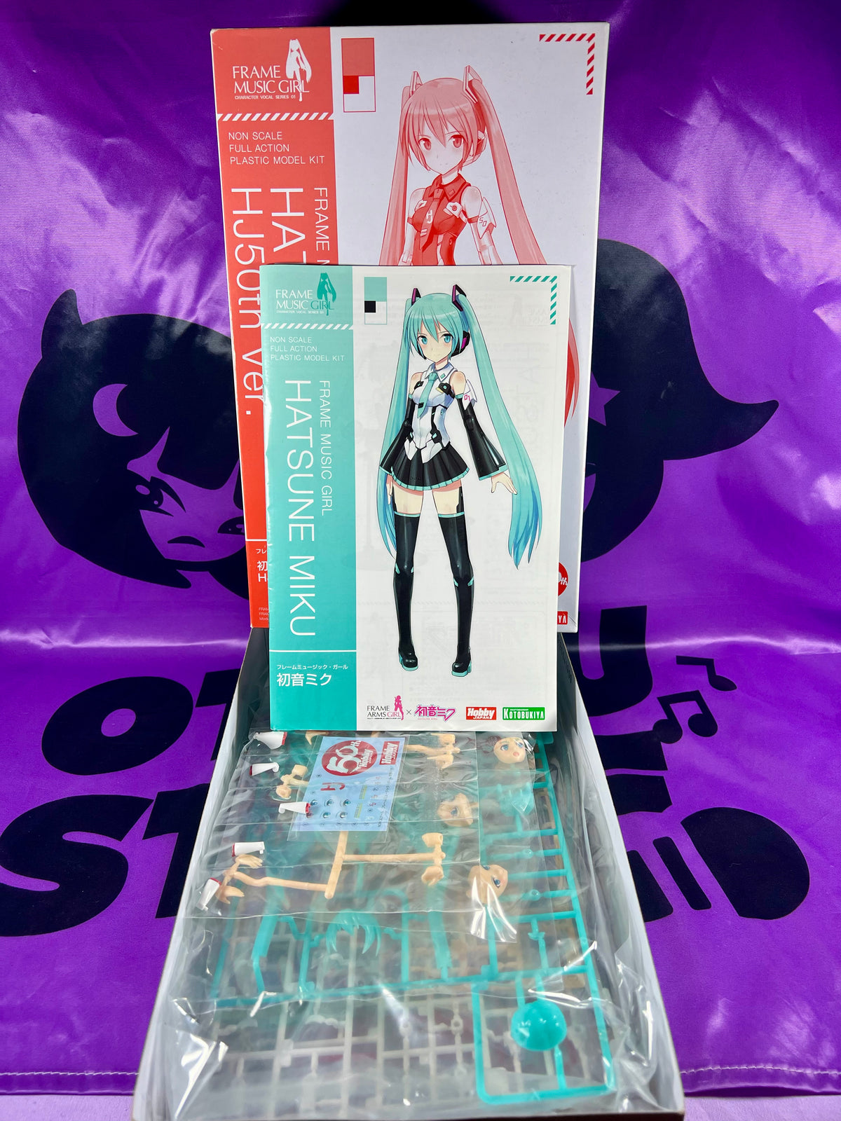 Model Kit - Hatsune Miku - HJ 50 Anniversary Special Ver. - Frame Music Girl - Kotobukiya [En Stock]